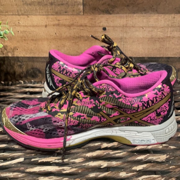 ASICS GEL-Noosa Tri 10 Gold Ribbon Running Shoes, Size 6 T5M9N - Picture 8 of 13